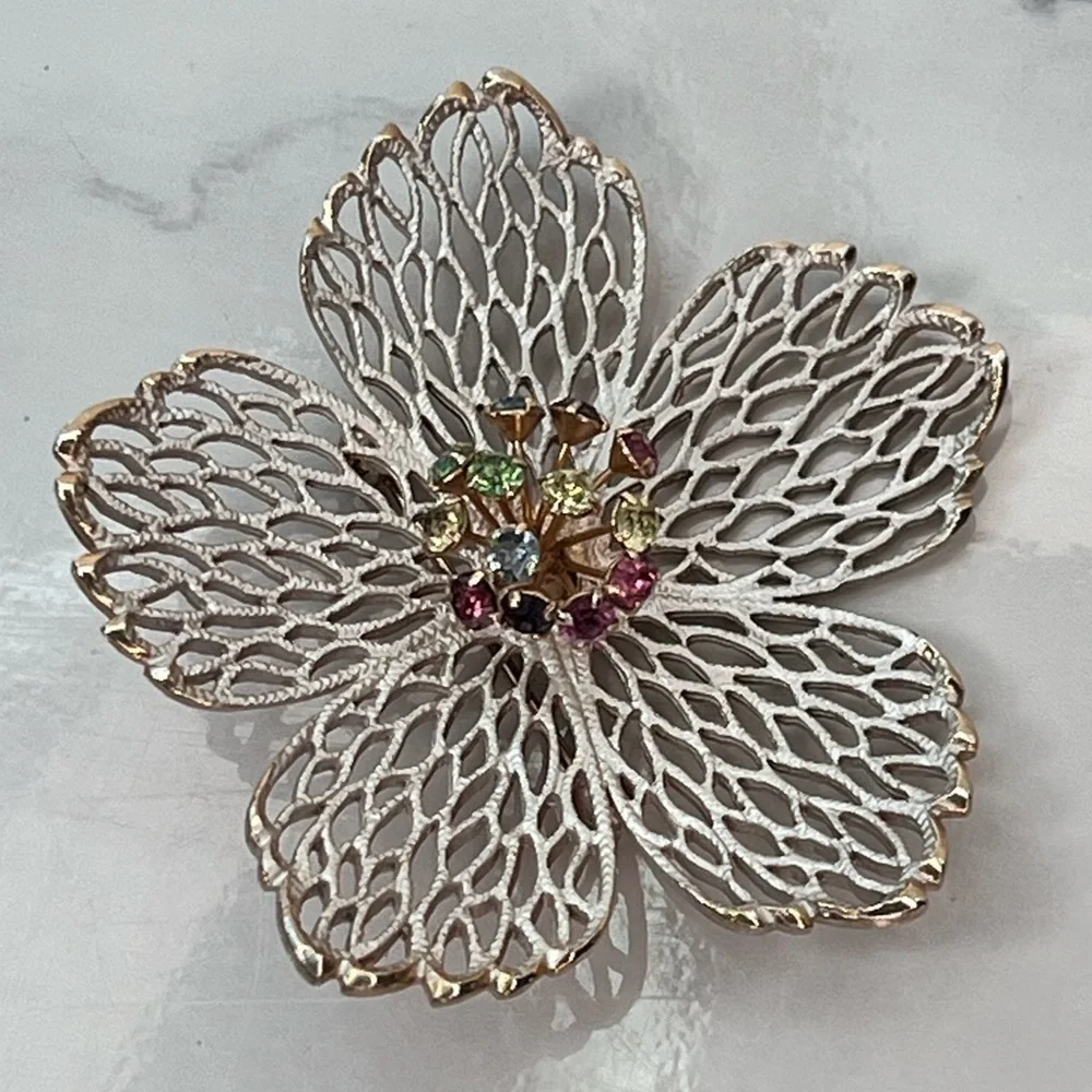 Vintage this brooch